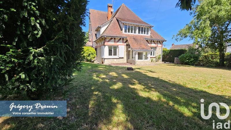 Maison - 258 m² - 8 pièces