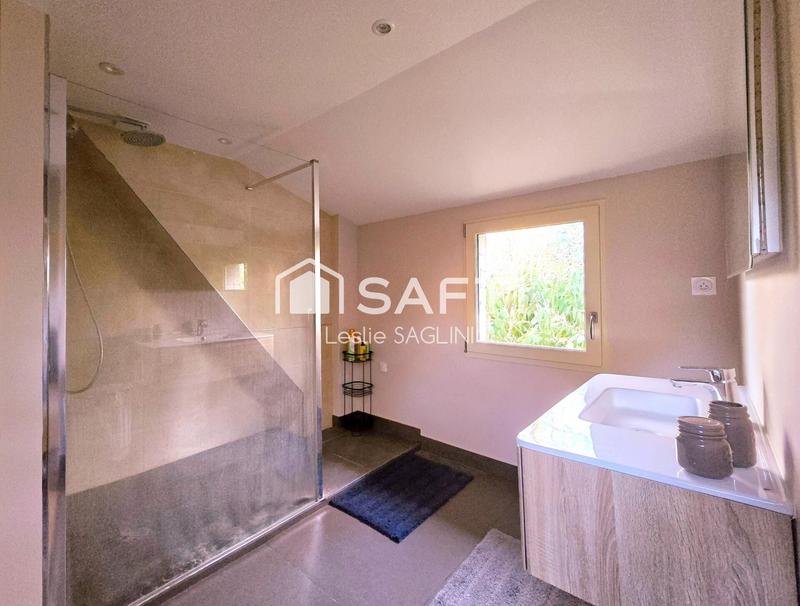 Maison - 168 m² - 5 pièces