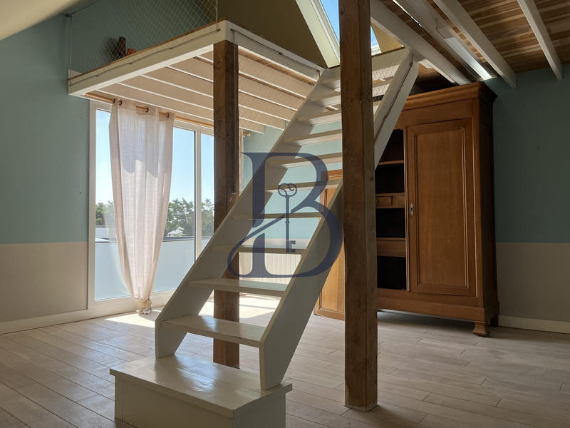 Maison - 195 m² - 8 pièces