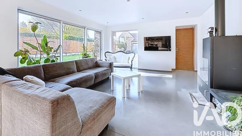 Maison - 280 m² - 10 pièces