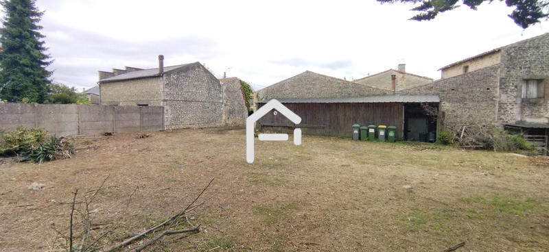 Immeuble - 150 m² - 17 pièces