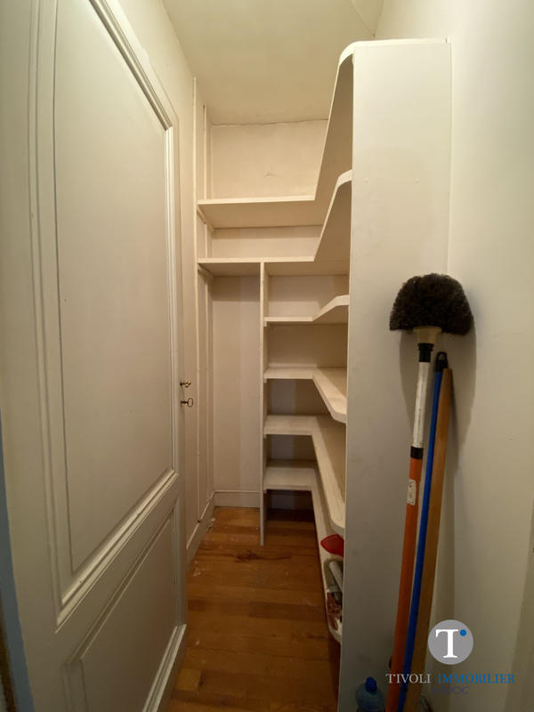 Maison - 215 m² - 7 pièces