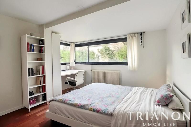 Maison - 184 m² - 8 pièces