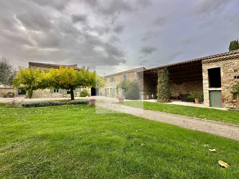 Bastide - 439 m² - 12 pièces