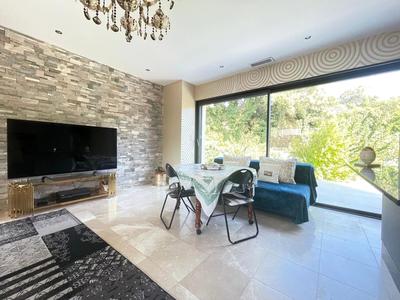 Villa - 136 m² - 5 pièces