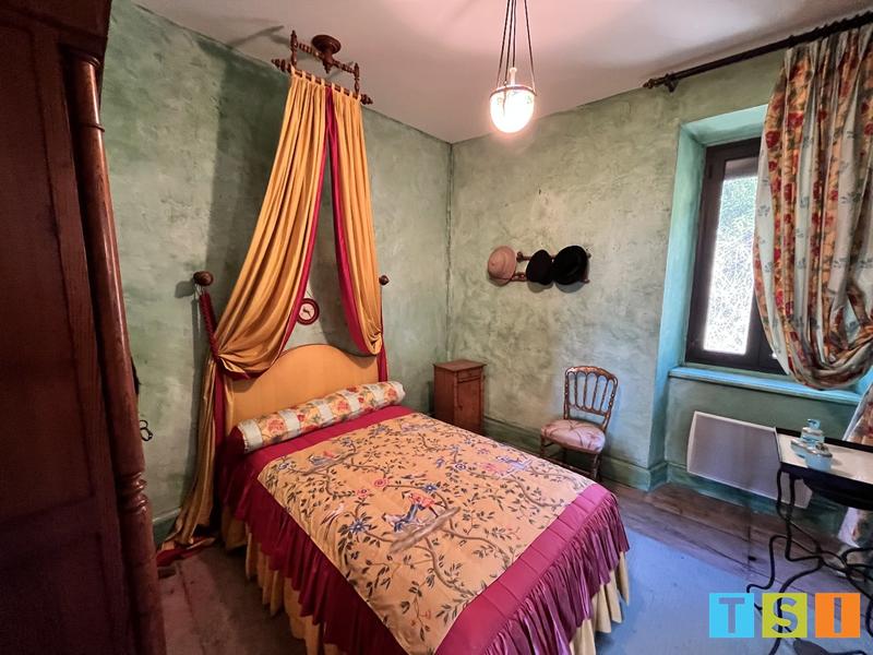 Maison - 184 m² - 6 pièces