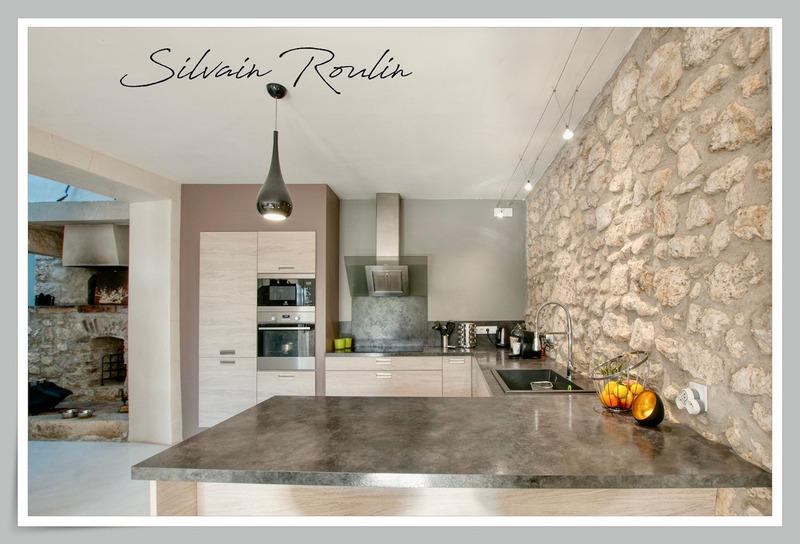 Maison - 282 m² - 8 pièces