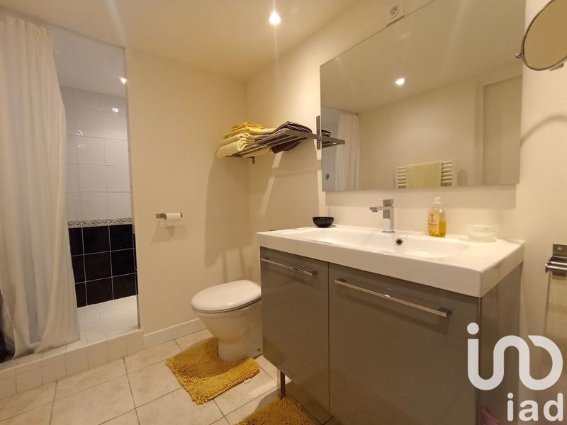 Maison - 250 m² - 10 pièces