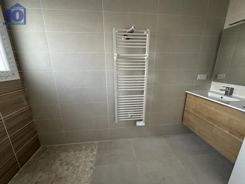 Maison - 98 m² - 4 pièces