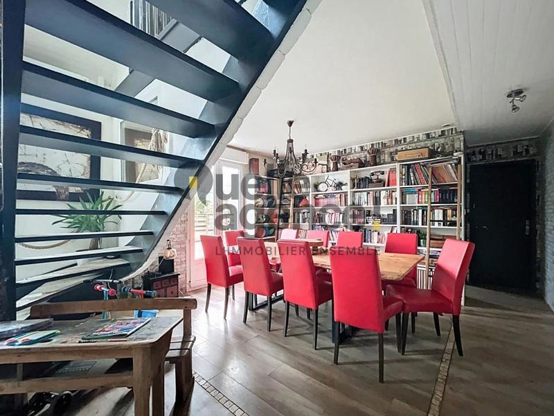 Maison - 176 m² - 8 pièces