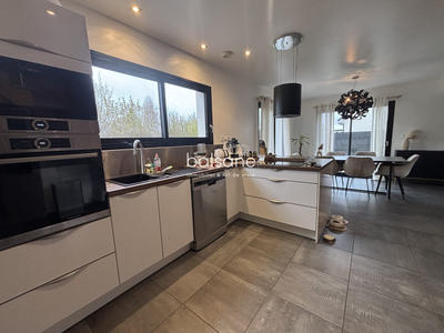 Maison contemporaine - 122 m² - 7 pièces