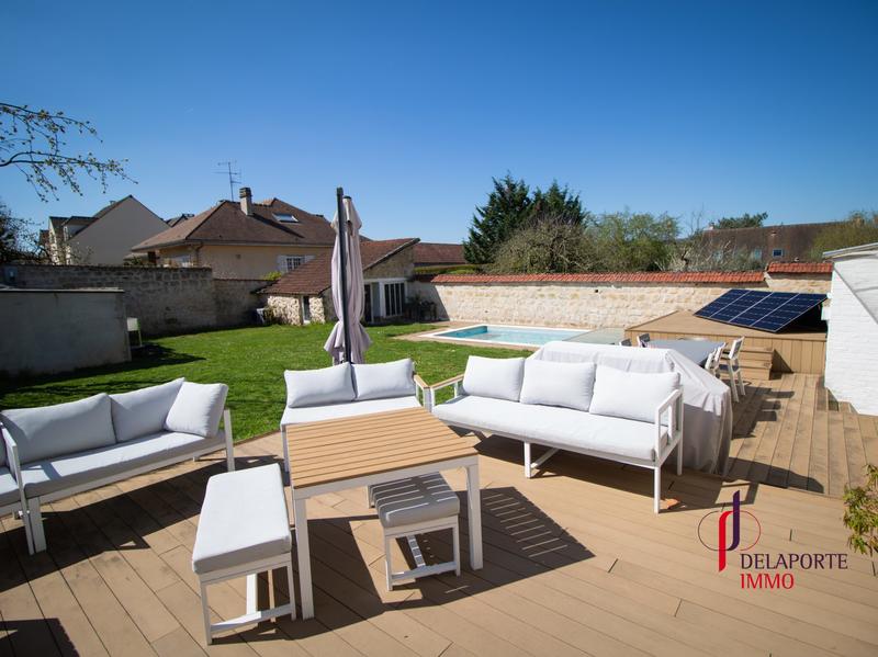 Maison - 173 m² - 8 pièces