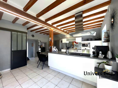 Maison - 176 m² - 6 pièces