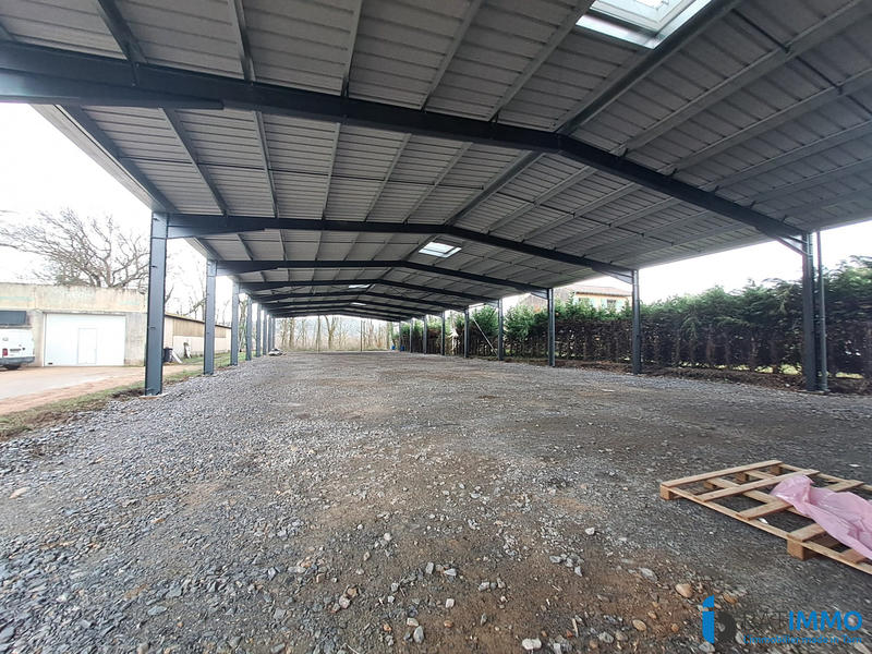 Local d'activités - 1 500 m²