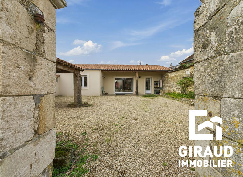 Maison ancienne - 150 m² - 6 pièces