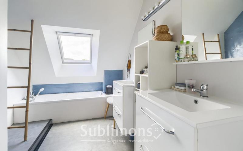 Maison - 136 m² - 6 pièces