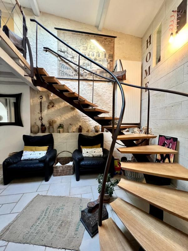 Propriété - 280 m² - 10 pièces