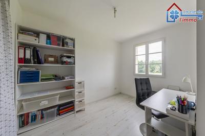 Maison - 104 m² - 6 pièces