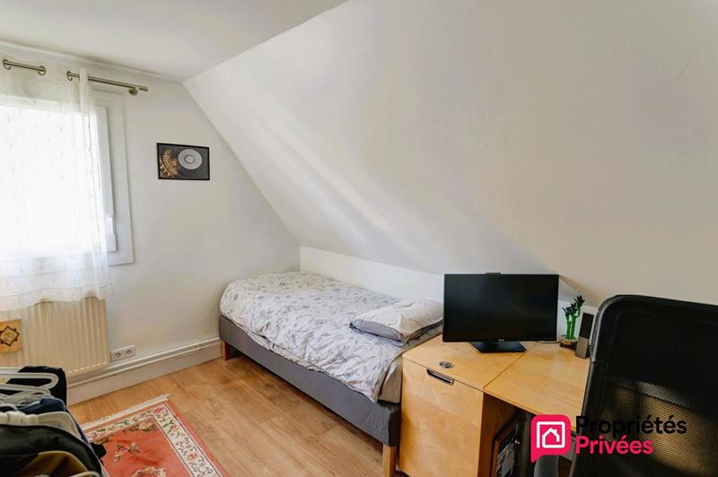 Maison - 131 m² - 8 pièces