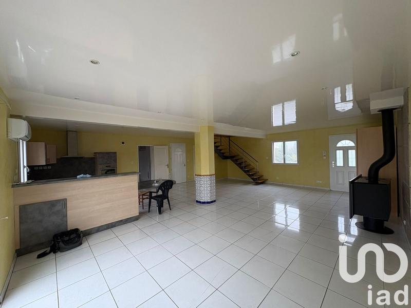 Maison - 203 m² - 6 pièces