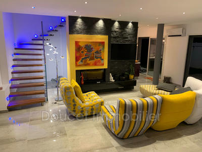 Villa - 202 m² - 5 pièces