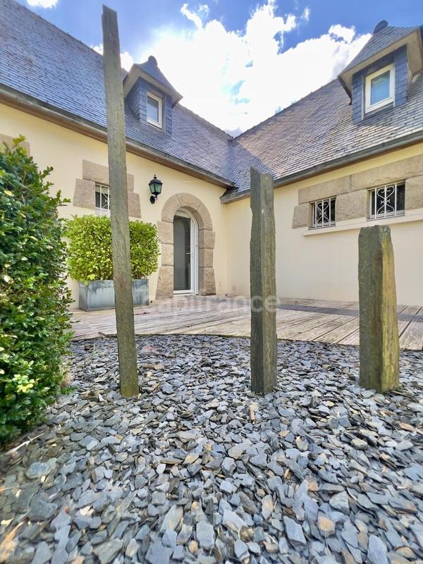 Maison - 173 m² - 6 pièces