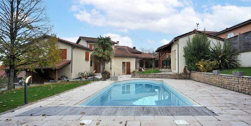 Maison - 178 m² - 5 pièces