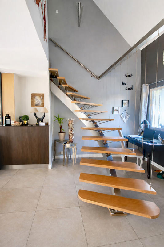 Maison - 245 m² - 7 pièces