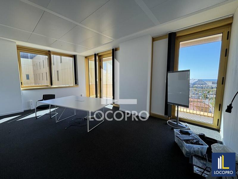 Bureau - 156 m²