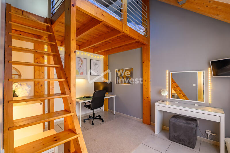 Maison - 254 m² - 7 pièces