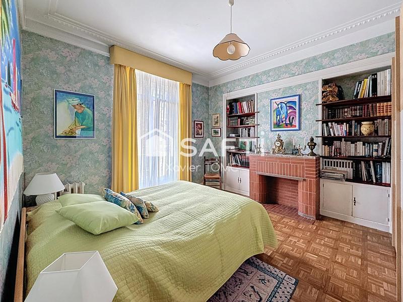 Maison - 216 m² - 10 pièces