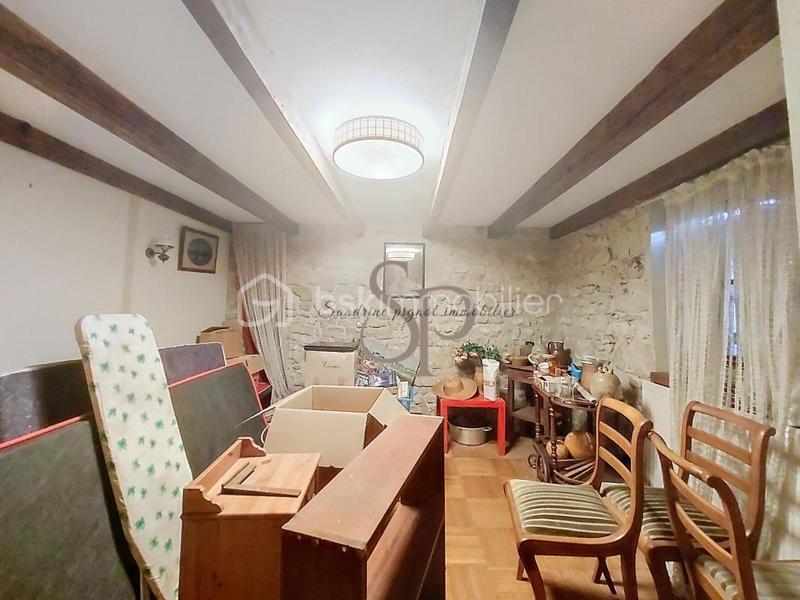 Maison en pierre - 190 m² - 8 pièces