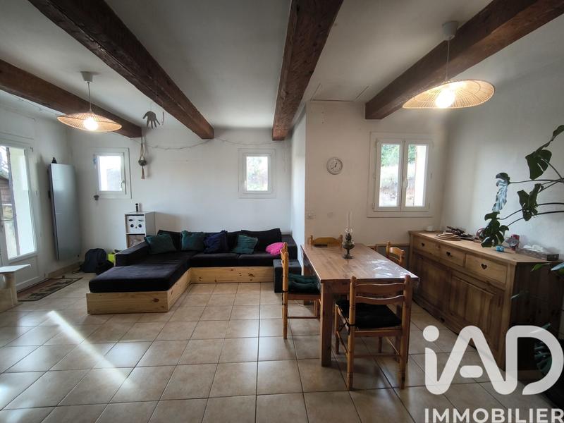 Maison - 90 m² - 5 pièces