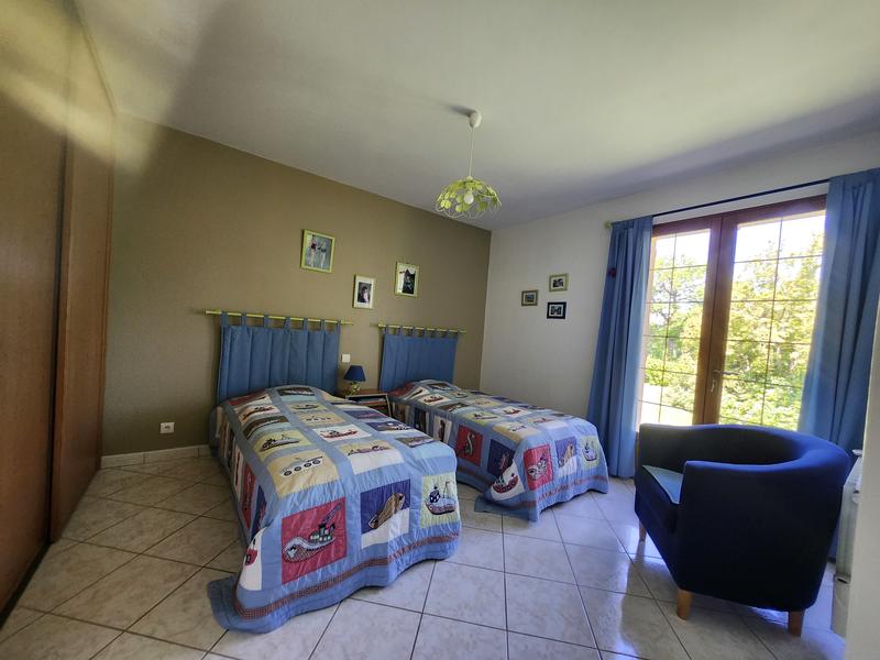 Maison - 160 m² - 9 pièces