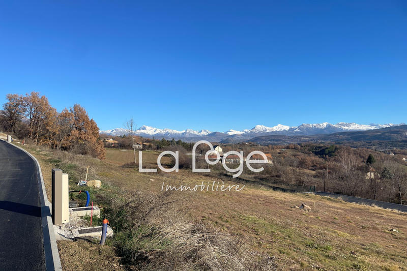 Terrain - 745 m²