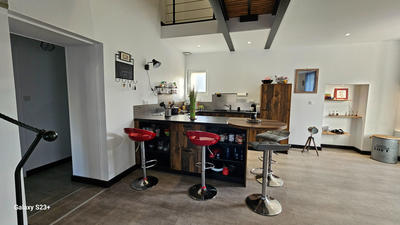 Maison - 105 m² - 4 pièces