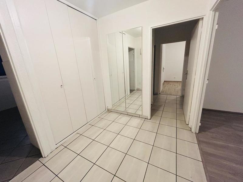Appartement - 81 m² - 4 pièces