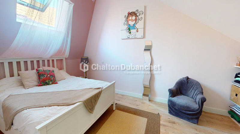 Loft - 188 m² - 5 pièces