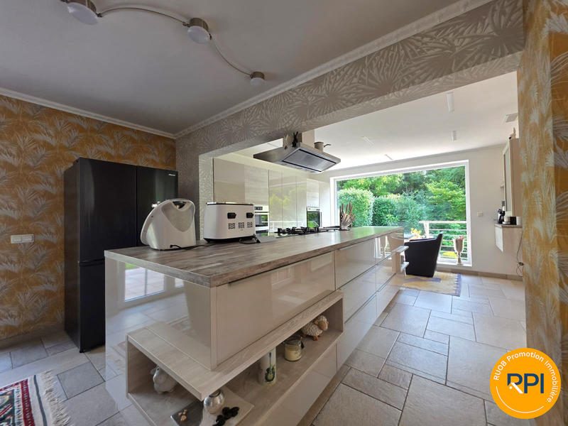 Maison - 321 m² - 9 pièces