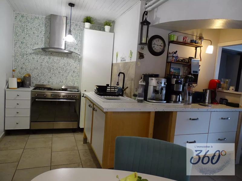 Maison - 194 m² - 6 pièces