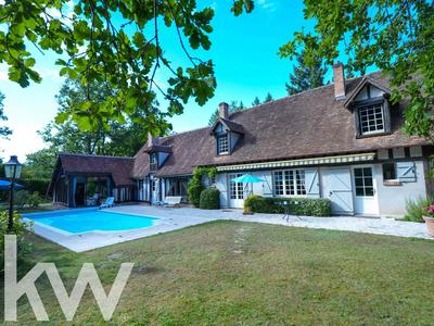 Maison - 295 m² - 8 pièces