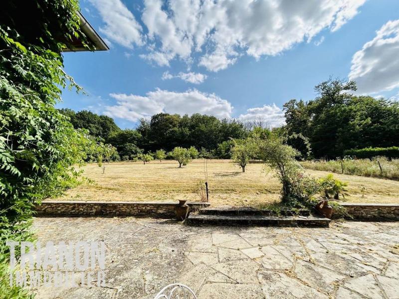 Maison - 290 m² - 9 pièces