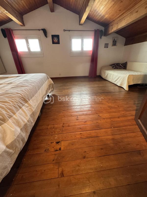 Maison traditionnelle - 135 m² - 5 pièces