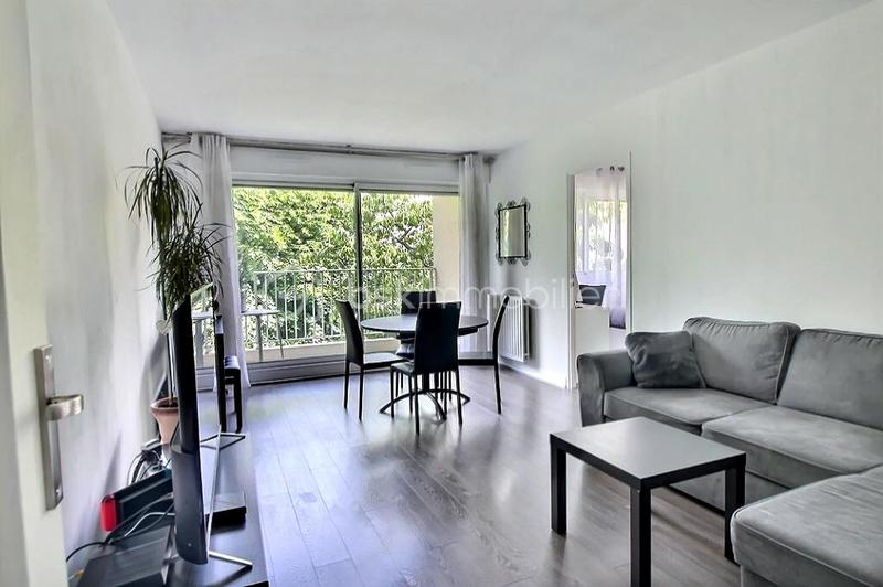 Appartement - 82 m² - 4 pièces