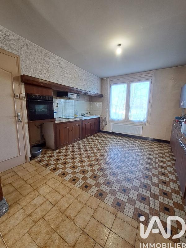 Maison - 97 m² - 5 pièces