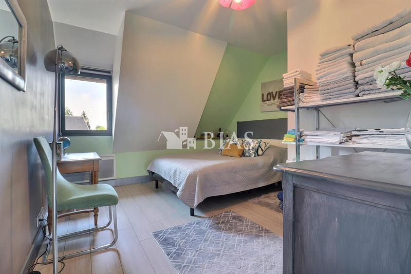 Maison - 175 m² - 7 pièces