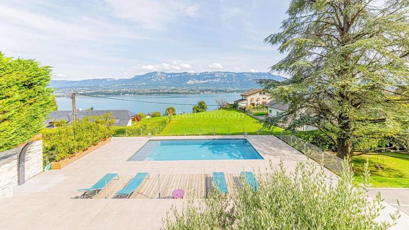 Maison - 207 m² - 10 pièces