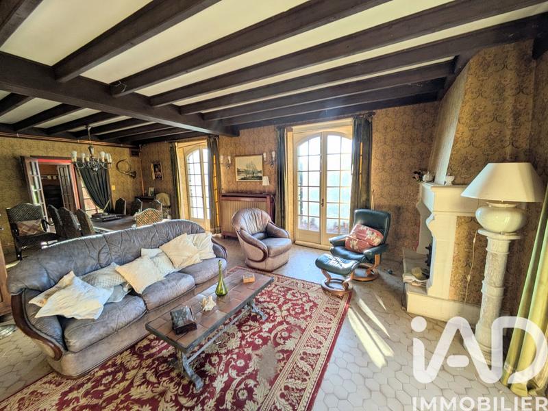 Maison - 263 m² - 9 pièces