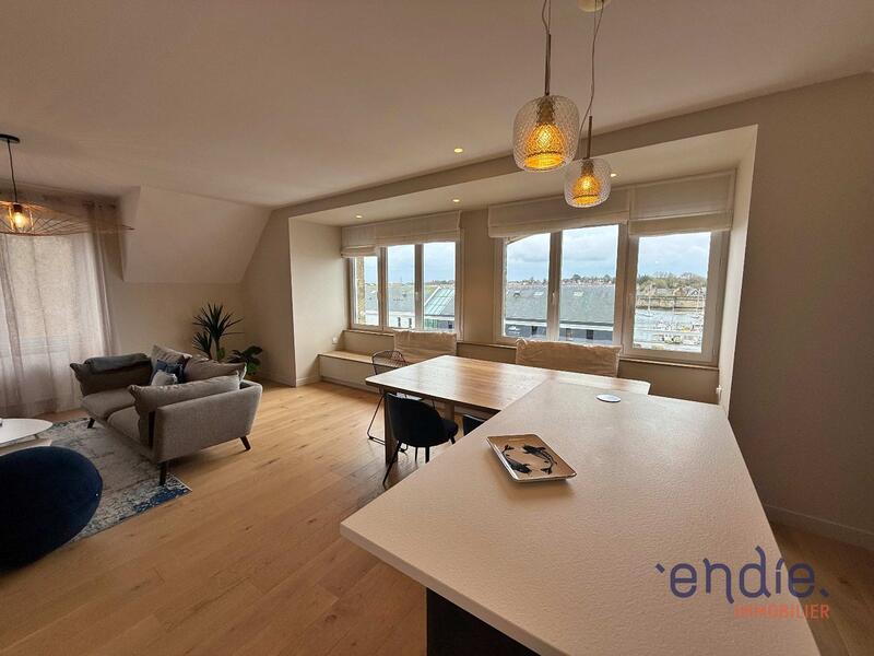 Appartement - 102 m² - 5 pièces