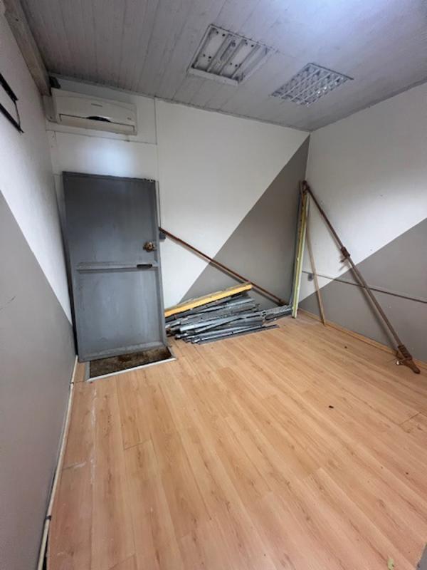 Local commercial - 62 m² - 3 pièces